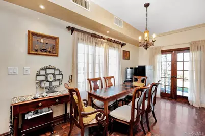 18631 Radnor Road, Jamaica, NY 11432 - Photo 10