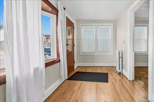 90-30 202th St, Hollis, NY 11423 - Photo 14