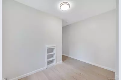175 N 25th Street, Wheatley Heights, NY 11798 - Photo 18
