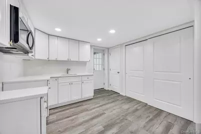 175 N 25th Street, Wheatley Heights, NY 11798 - Photo 24