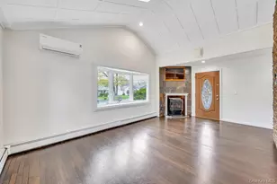 175 N 25th St, Wheatley Heights, NY 11798 - Photo 4