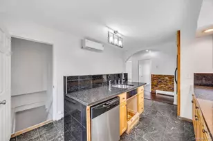 175 N 25th St, Wheatley Heights, NY 11798 - Photo 10
