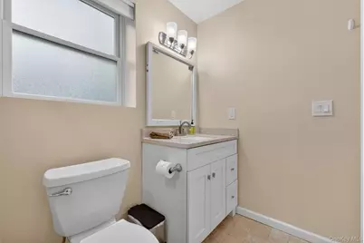 19 Scenic Drive, Poughkeepsie, NY 12603 - Photo 12