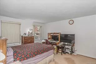 89-50 Pontiac St, Queens Village, NY 11427 - Photo 12