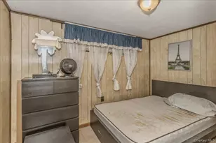 89-50 Pontiac St, Queens Village, NY 11427 - Photo 20