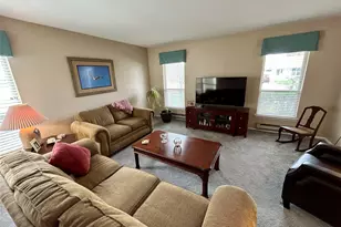 520 Cranston Ln, Ridge, NY 11961 - Photo 6