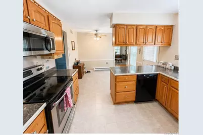 520 Cranston Lane, Ridge, NY 11961 - Photo 8