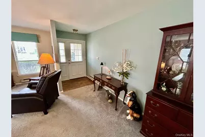 520 Cranston Lane, Ridge, NY 11961 - Photo 4