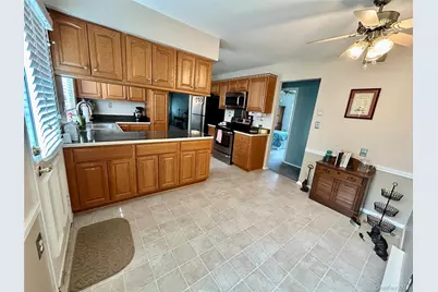 520 Cranston Lane, Ridge, NY 11961 - Photo 10