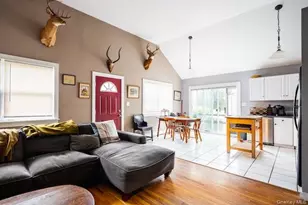 148 Wavecrest Dr, Mastic Beach, NY 11951 - Photo 4