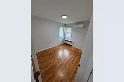 37 Bainbridge Avenue, Melville, NY 11747 - Photo 4