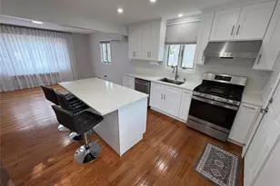 37 Bainbridge Ave, Melville, NY 11747 - Photo 2