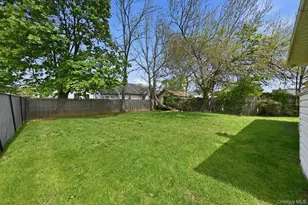 117 Woodside Ave, Freeport, NY 11520 - Photo 6
