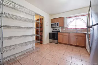 117 Woodside Avenue, Freeport, NY 11520 - Photo 12