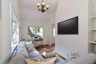 32 Stellar Pl, Pelham, NY 10803 - Photo 8