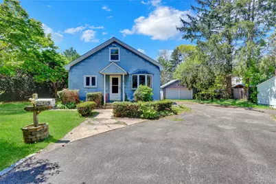 11 5th Avenue S, Huntington Station, NY 11746 - Photo 2
