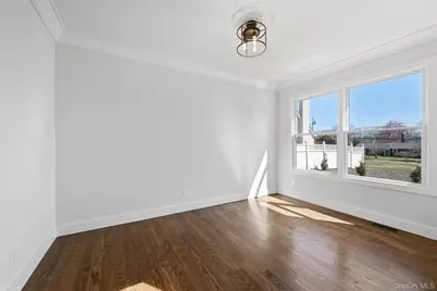 112 S Hillside Avenue, Nesconset, NY 11767 - Photo 10