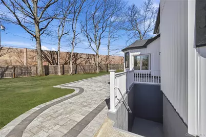 112 S Hillside Avenue, Nesconset, NY 11767 - Photo 50