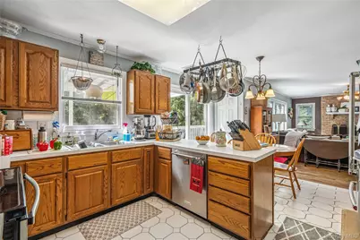 6 Cedar Avenue, Locust Valley, NY 11560 - Photo 12