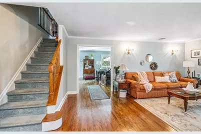6 Cedar Avenue, Locust Valley, NY 11560 - Photo 4