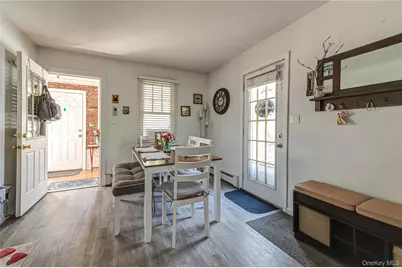 85 E 23rd Street, Huntington Station, NY 11746 - Photo 4