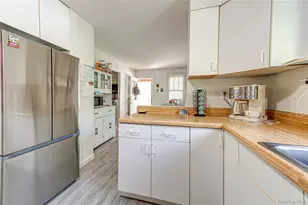 85 E 23rd St, Huntington Station, NY 11746 - Photo 10