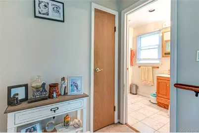 85 E 23rd Street, Huntington Station, NY 11746 - Photo 18