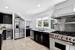 12 Belleview Ave, Port Washington, NY 11050 - Photo 16