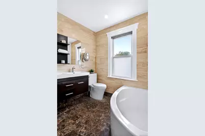 12 Belleview Avenue, Port Washington, NY 11050 - Photo 20