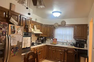 14 Vanata Ct, Hempstead, NY 11550 - Photo 6