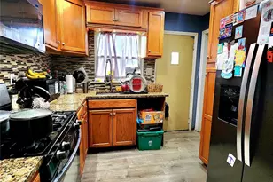 301 Pennsylvania Ave, Roosevelt, NY 11575 - Photo 6