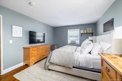 33 Rodney Place, Rockville Centre, NY 11570 - Photo 16