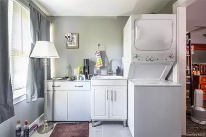 195 Sound Beach Boulevard, Sound Beach, NY 11789 - Photo 20