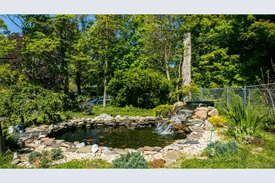195 Sound Beach Boulevard, Sound Beach, NY 11789 - Photo 6