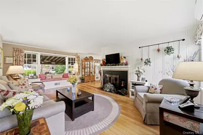 56 Wood Avenue, Amityville, NY 11701 - Photo 8