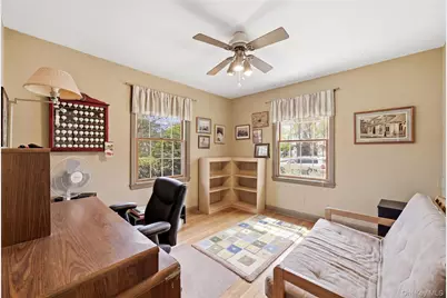 56 Wood Avenue, Amityville, NY 11701 - Photo 20
