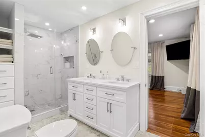 20 Elk Avenue, New Rochelle, NY 10804 - Photo 28