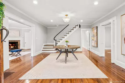 20 Elk Avenue, New Rochelle, NY 10804 - Photo 4