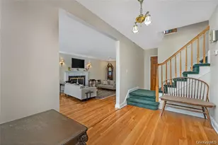 15 Combes Ave, Rockville Centre, NY 11570 - Photo 8