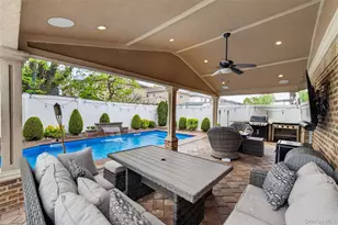 160-15 90th St, Howard Beach, NY 11414 - Photo 4