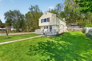 12 Montrose Dr, Carmel, NY 10512 - Photo 2