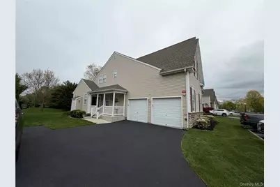 19 Meadow Pond Circle, Miller Place, NY 11764 - Photo 2