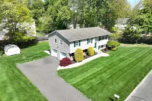 33 Farmhouse Rd, Congers, NY 10920 - Photo 2