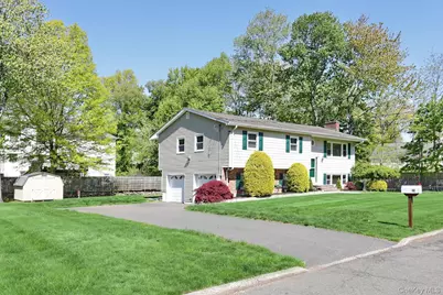 33 Farmhouse Road, Congers, NY 10920 - Photo 32