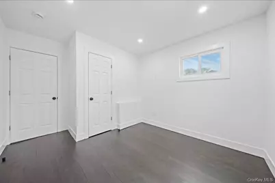 200 Irish Lane, Islip Terrace, NY 11752 - Photo 24