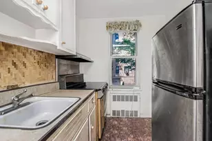 33-05 92nd St, Jackson Heights, NY 11372 - Photo 4