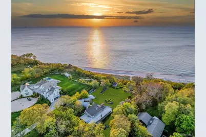 995 Red Fox Road, Mattituck, NY 11952 - Photo 2