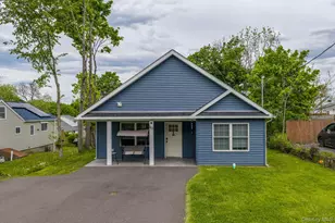 153 Ridgewood Ave, Middletown, NY 10940 - Photo 2