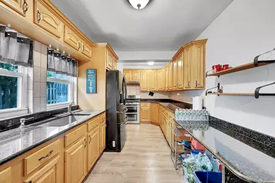 370 Park Hill Avenue, Yonkers, NY 10705 - Photo 8