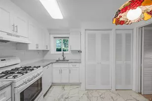 255 Sagamore Hills Dr, Port Jefferson, NY 11776 - Photo 12